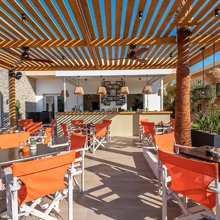 Cirillo Family Hotel-christinas Hotel 2*
