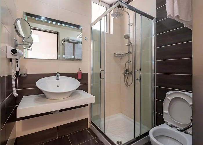 호텔 Cirillo Family Hotel-christinas 2*