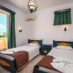 Cirillo Family Hotel-christinas