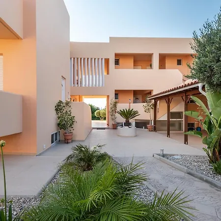 Cirillo Family Hotel-christinas Hotel