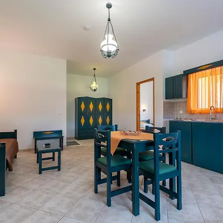 Cirillo Family Hotel-christinas