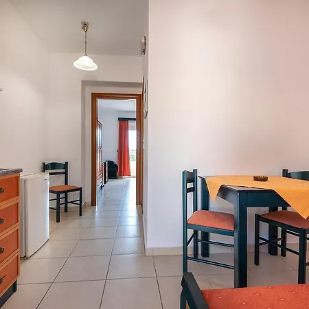 Cirillo Family Hotel-christinas Отель