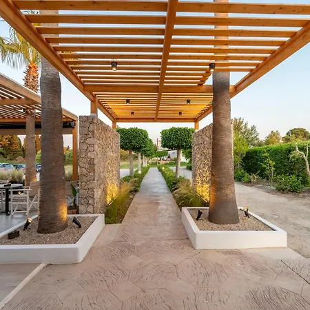 Cirillo Family Hotel-christinas