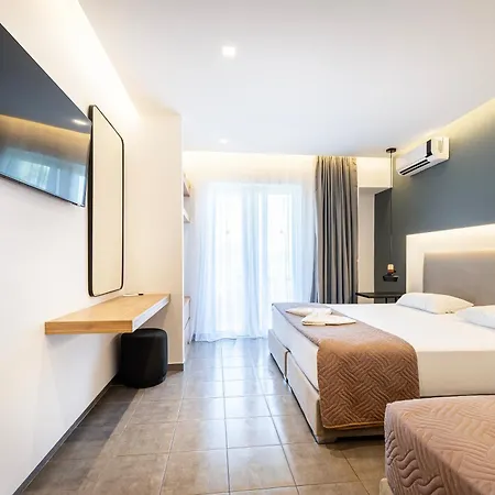 Отель Cirillo Family Hotel-christinas Мастихари