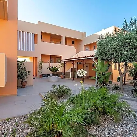 Cirillo Family Hotel-christinas