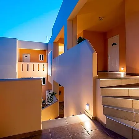 Cirillo Family Hotel-christinas 2* Мастихари