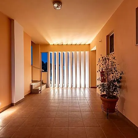 Cirillo Family Hotel-christinas Отель