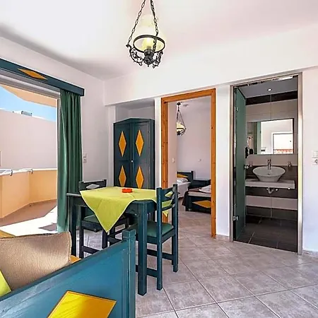 Cirillo Family Hotel-christinas