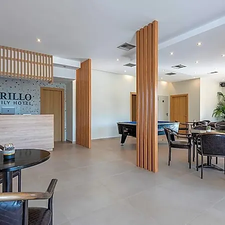 Cirillo Family Hotel-christinas Отель Мастихари