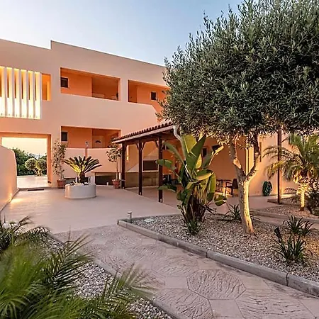 Cirillo Family Hotel-christinas 2* Мастихари