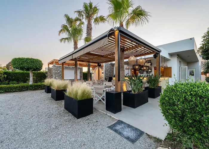 Otel Cirillo Family Hotel-christinas 2*