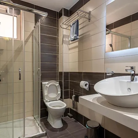 Cirillo Family Hotel-christinas ماستيخاري