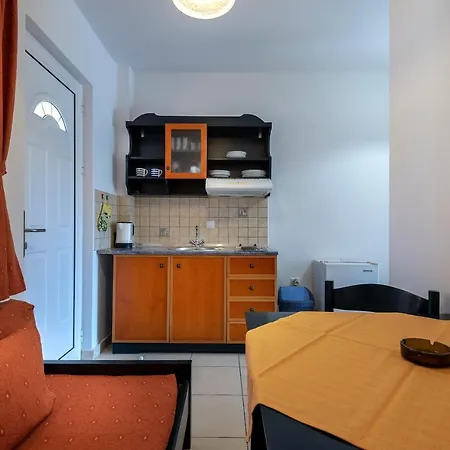 Cirillo Family Hotel-christinas Hotel 2*