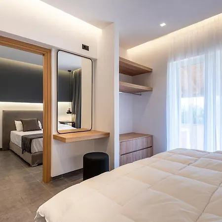 Cirillo Family Hotel-christinas Hotel 2*