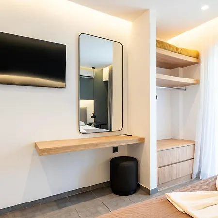 Cirillo Family Hotel-christinas Hotel 2*