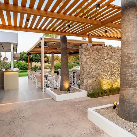 Cirillo Family Hotel-christinas Hotel Mastihari