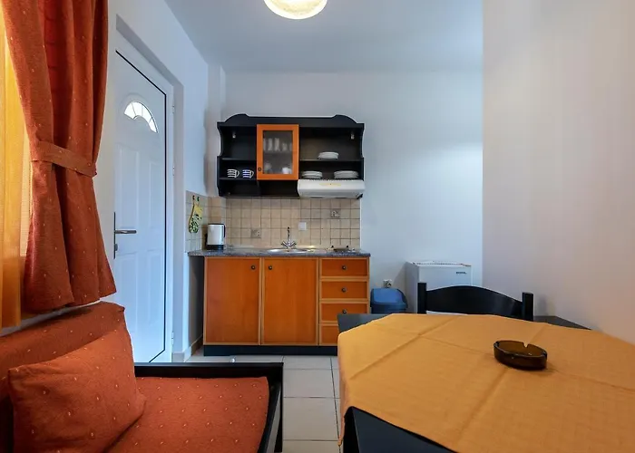 Cirillo Family Hotel-christinas Hotel 2*